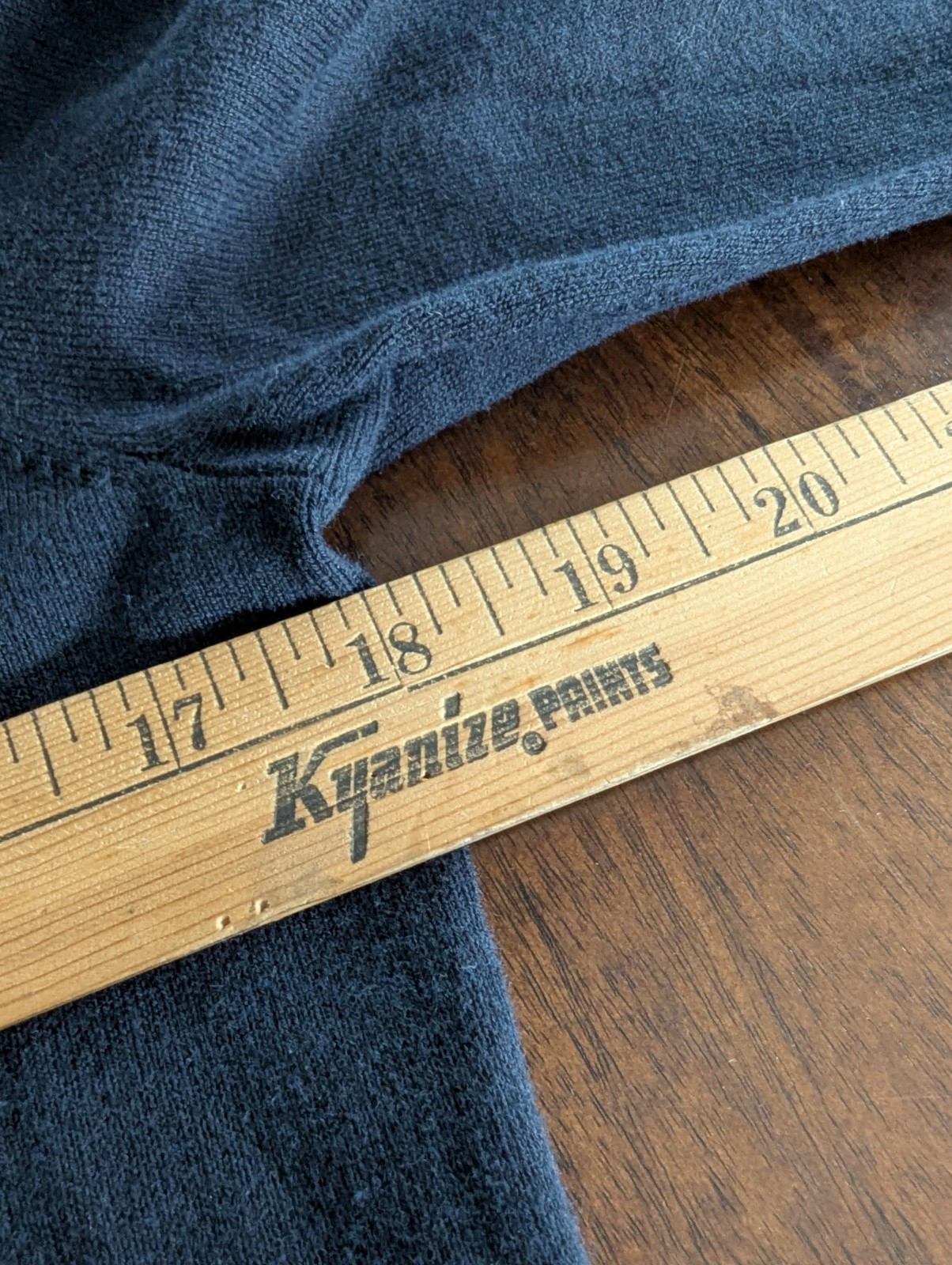 Brooks Brothers Silk Blend Sweater Size Medium Navy Blue Elbow Patches V-neck thumbnail 9