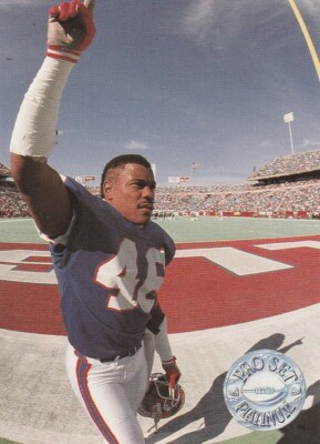 Pro Set Platinum 1991 NFL Card Buffalo Bills #159 Leonard Smith 