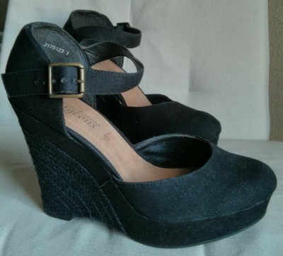 black canvas wedges