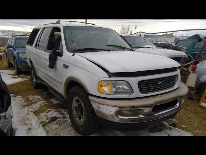 Brazo de control inferior inferior delantero izquierdo usado se adapta a: Ford Expedition 1998 4x2 Fro Foto 2 de 4