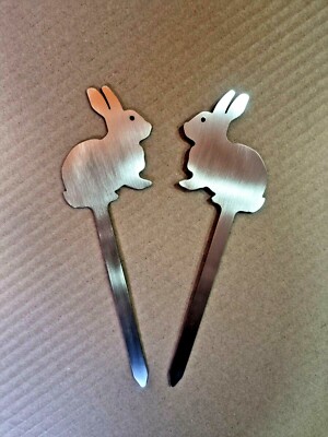 Edelstahl Hase Garten Pfahl Hering Stecker Ornament Rasen Blumenbeet Deko 