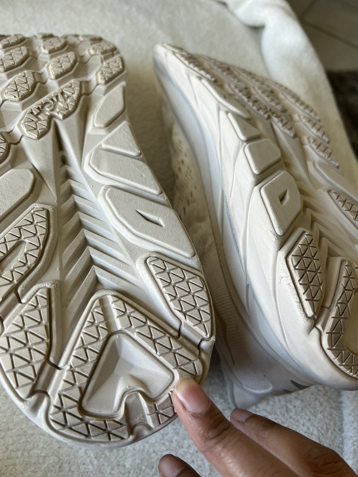 Hoka One One Clifton 8 Eggnog Sand Beige Women's Sz 1… Gem