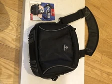 Pearstone Onyx 1030 Digital Camera/Camcorder Shoulder Bag