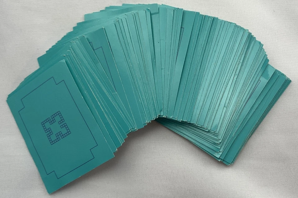 1989 Pictionary Party Game Complete in Very Good Condition FREE SHIPPING - Image 4 of 4