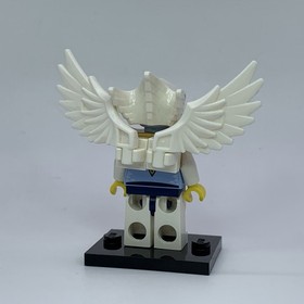 LEGO eagle minifigure gold armor Legends of Chima 70012 850779 loc014