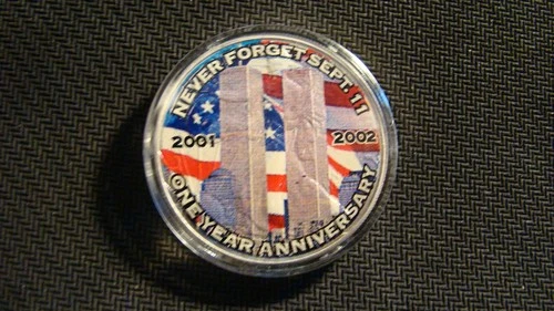 2001 American Silver Eagle Colorized 1oz Fine Silver From A Local Estate