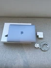 Mcbook Pro 13 Inch/8 GB/ 128 GB/2019/Touch bar/space grey