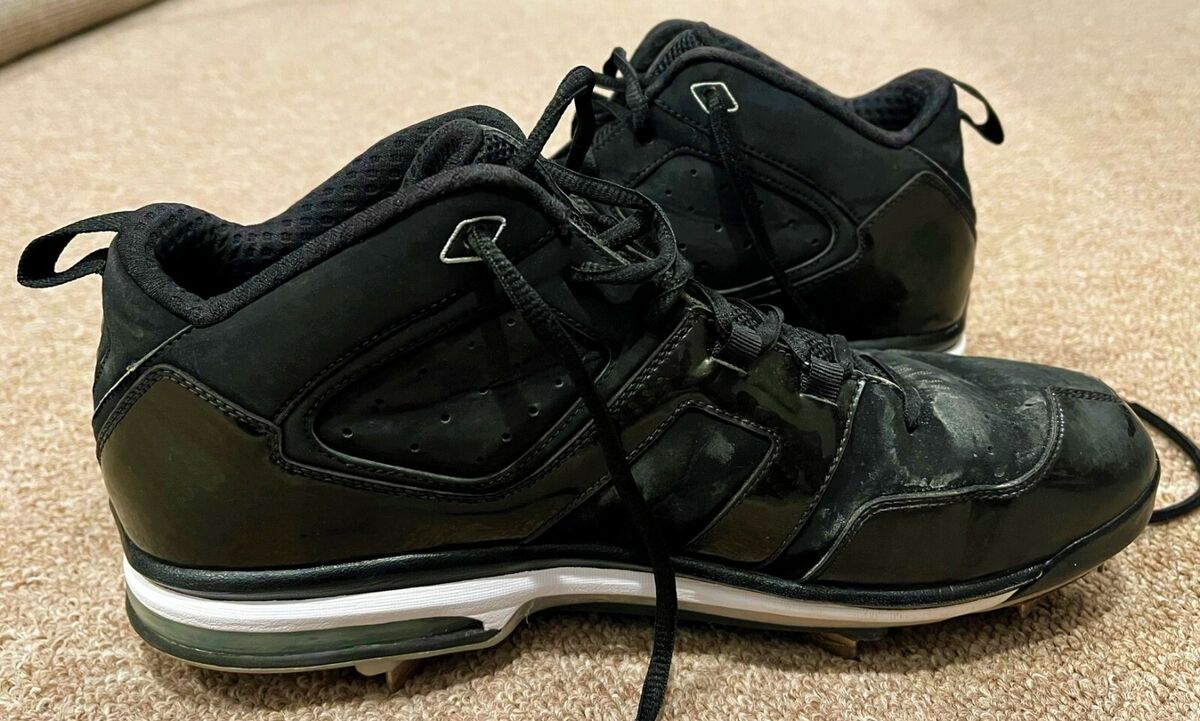 Derek Jeter Steiner Sports Game Used Cleats 2011 New York Derek Jeter Steiner Sports Game Used Cleats 2011 New York