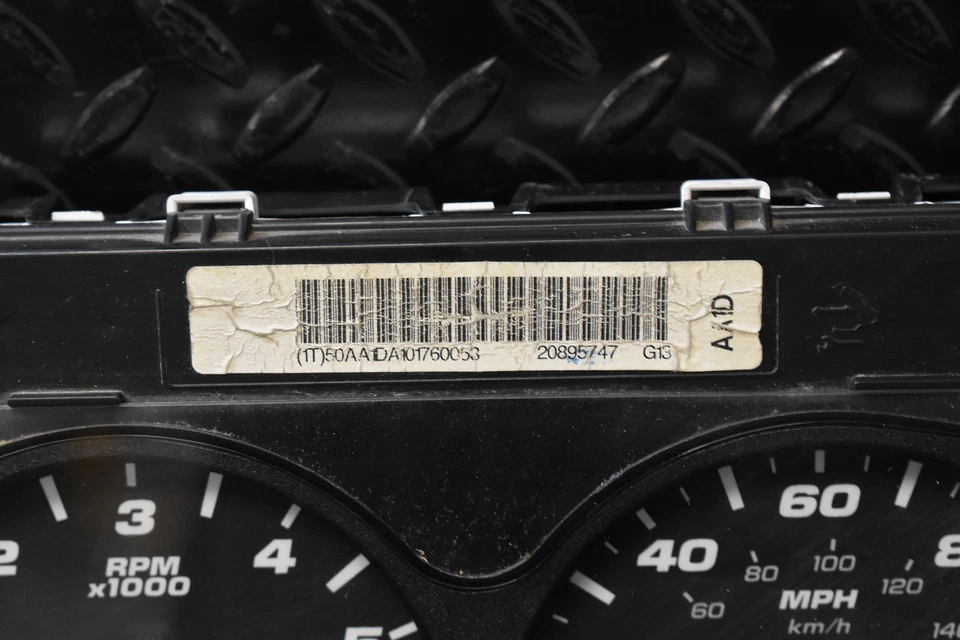 Cuadro de instrumentos velocímetro GMC Sierra 1500 2009-2013 189 k AT 2089574 Foto 2 de 4