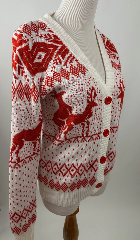 TIPSY ELVES 红色白色跳跃驯鹿丑陋圣诞针织衫 S — 第 2/4 张图片