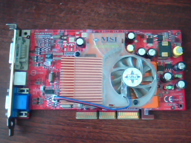 ジャンク MSI GeForce FX5700 256MB AGPビデオカード MSI MS 8959