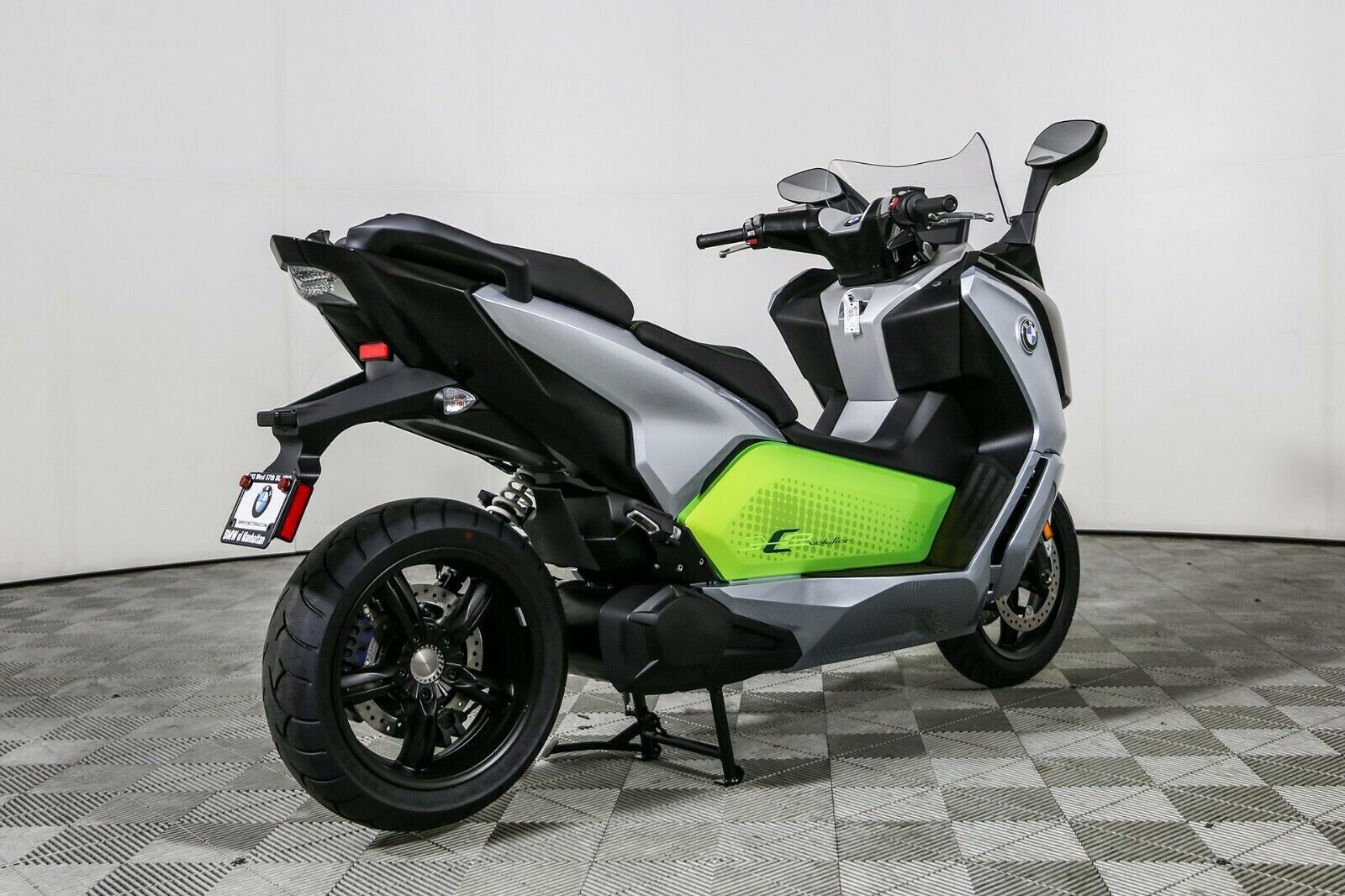 2018 BMW C-Evolution 2018 Ionic Silver C-Evolution Electric Scooter - Pure Electric Propulsion!