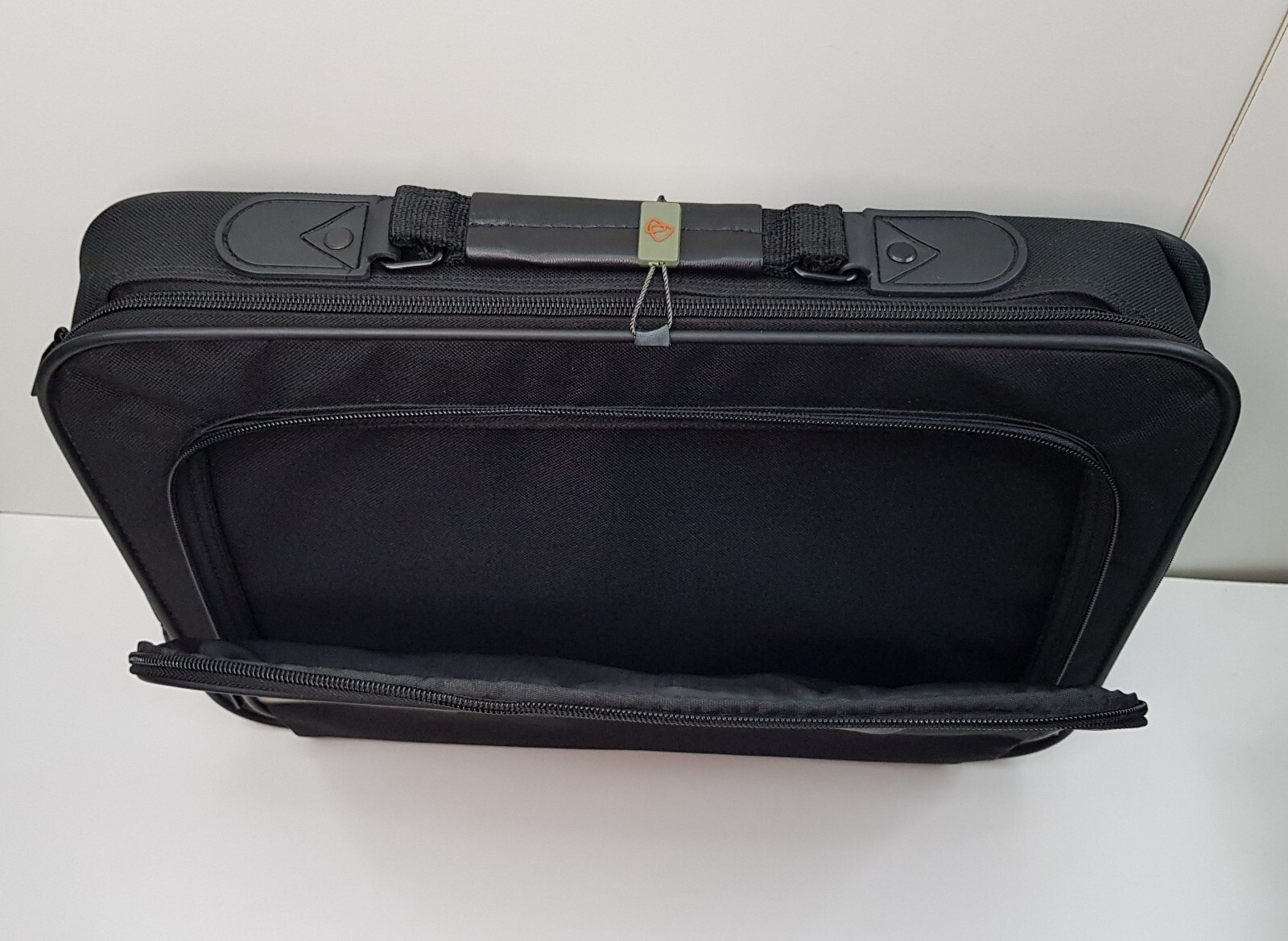 TECHAIR BRIEFCASE 15.6" BLACK LAPTOP NOTEBOOK CASE MESSENGER BAG