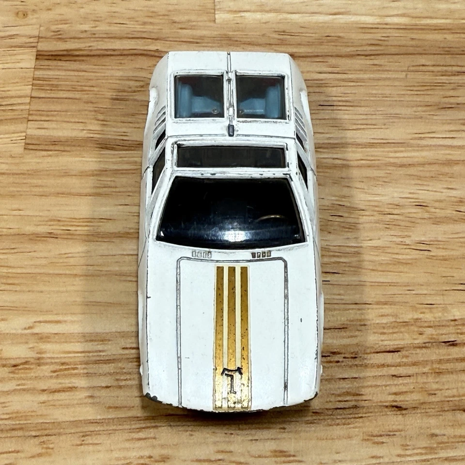 Vintage Corgi Toys DE TOMASO MANGUSTA AZUL OURO BRANCO Diecast Anos 1960 - Imagem 2 de 4