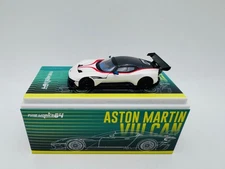 FINE WORKS64 1:64 Aston Martin Vulcan Blanc
