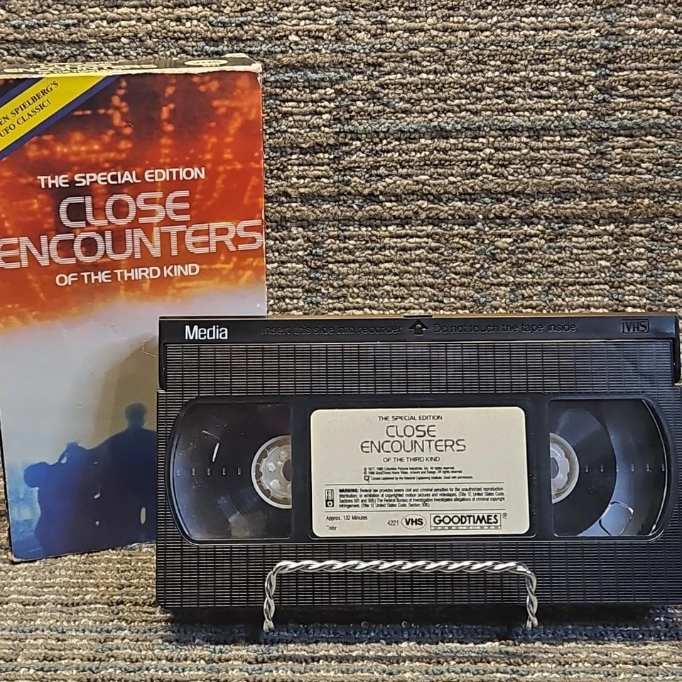 Close Encounters of the Third Kind Special Edition VHS 1988 Goodtimes  - Image 3 of 4