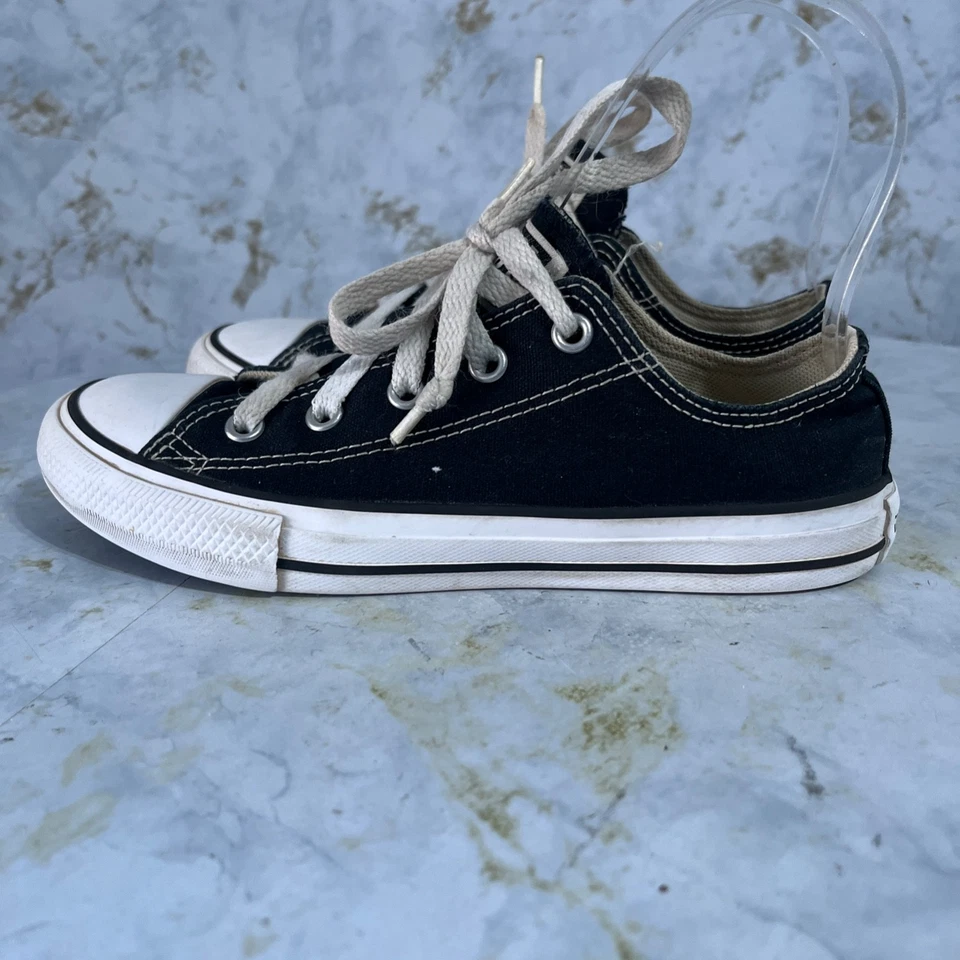 Converse All Star Chuck Taylor Youth Kids Size 2 Shoes Black White Low Sneakers - Image 4 of 4