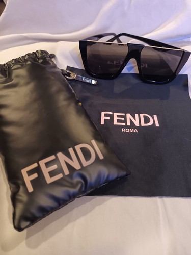 FENDI Way FE40136I