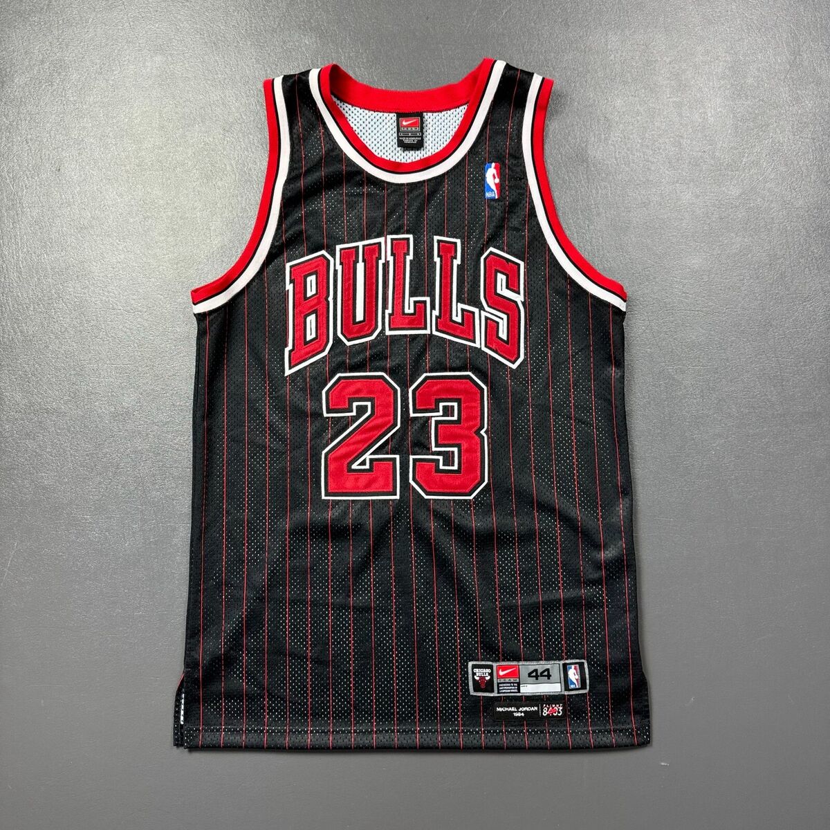 100% Authentic Michael Jordan Vintage Nike 95 96 Bulls 100% Authentic Michael Jordan Vintage Nike 95 96 Bulls
