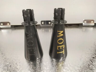 2x Moët & Chandon Trinkaufsatz Piccolo Sipper Kunststoff schwarz Party Moet