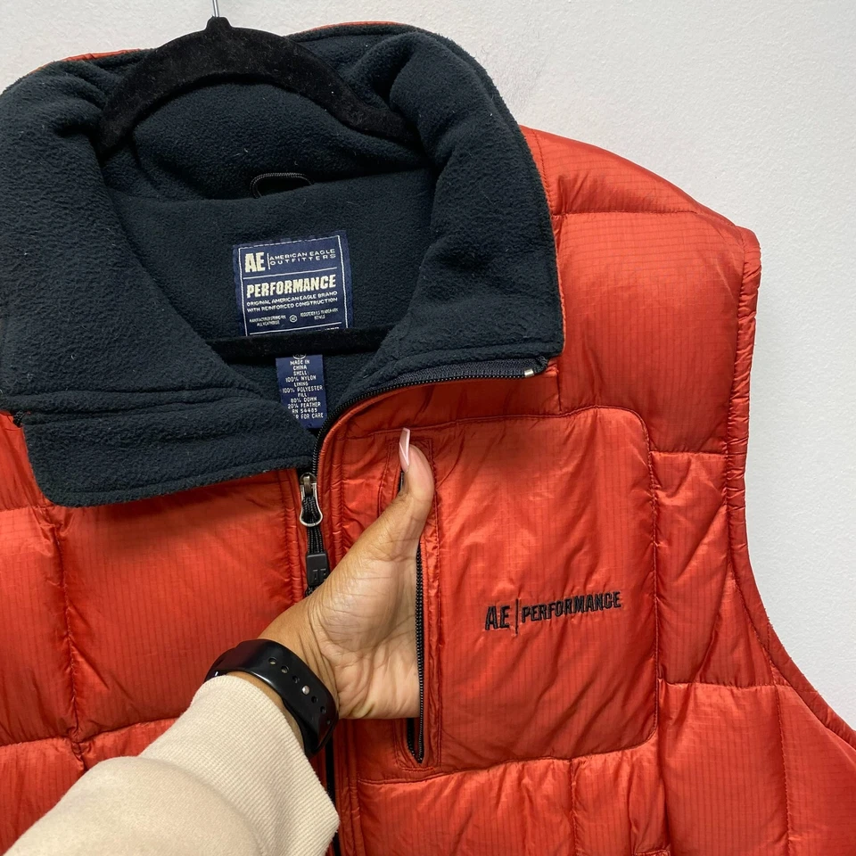 Chaleco acolchado American Eagle Outfitters para hombre rojo naranja rendimiento relleno XL Foto 3 de 4