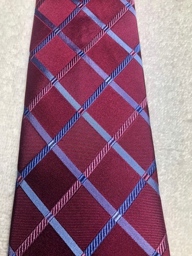 MICHAEL KORS MENS TIE BURGUNDY WITH BLUE 3.75 X 60 - Picture 3 of 4