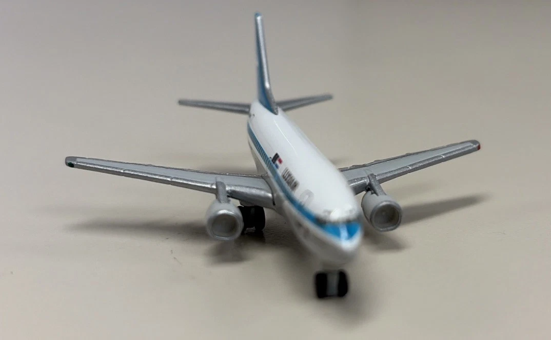 HERPA WINGS 1:500 Ryanair Boeing B737-800 EI-DHZ EUR 75,99 - DE