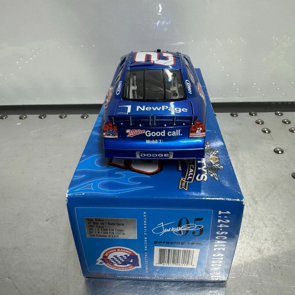 Action #2 Rusty Wallace Miller Lite Bristol Special 2005 Dodge Charger 1:24 - Image 4 of 4