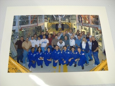 NASA Space Shuttle Mission STS-107 Crew & Employee Photo Litho 8x10