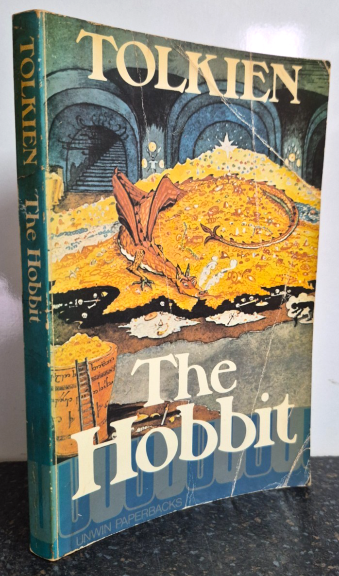 J.R.R Tolkien The Hobbit  Paperback Unwin Books Illustrations 1978 Smaug
