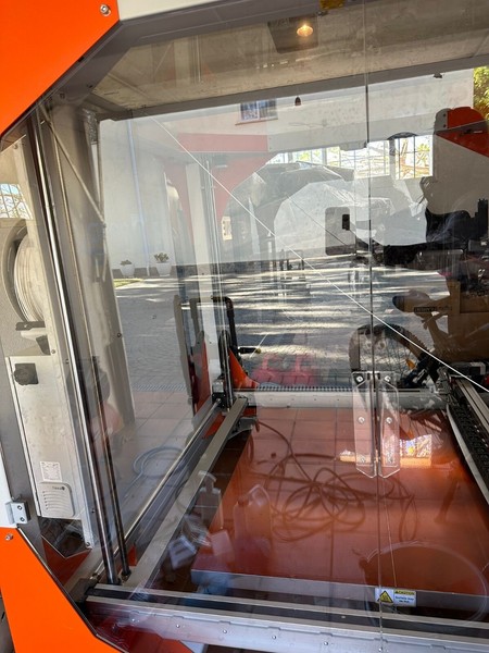 3D BigRepOne professional 3D printer with lots of materials PRICE: 45,000€