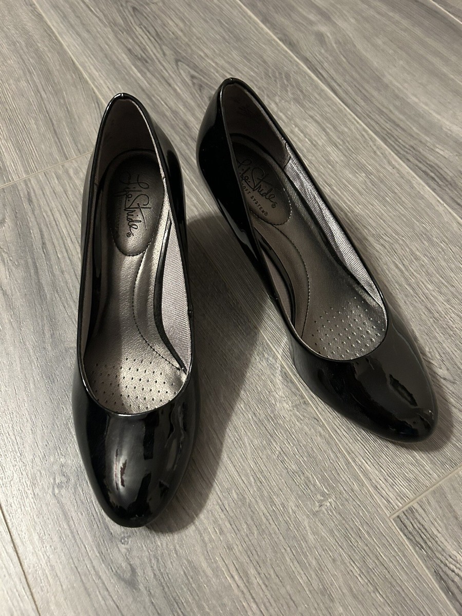 Life Stride Black Patent Leather Comfort Flex Parigi Heels Pumps