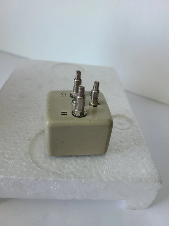 Adaptador de puerto de prueba Boonton 72-5C. (estilo clips) para medidores de capacitancia Foto 4 de 4