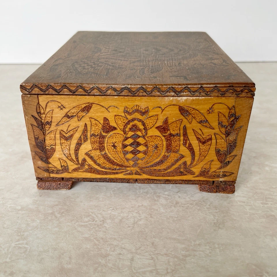 Vintage Pyrography Wood Burned Folk Art Box Hinged Lid Floral Bookshelf Decor - Image 3 of 4