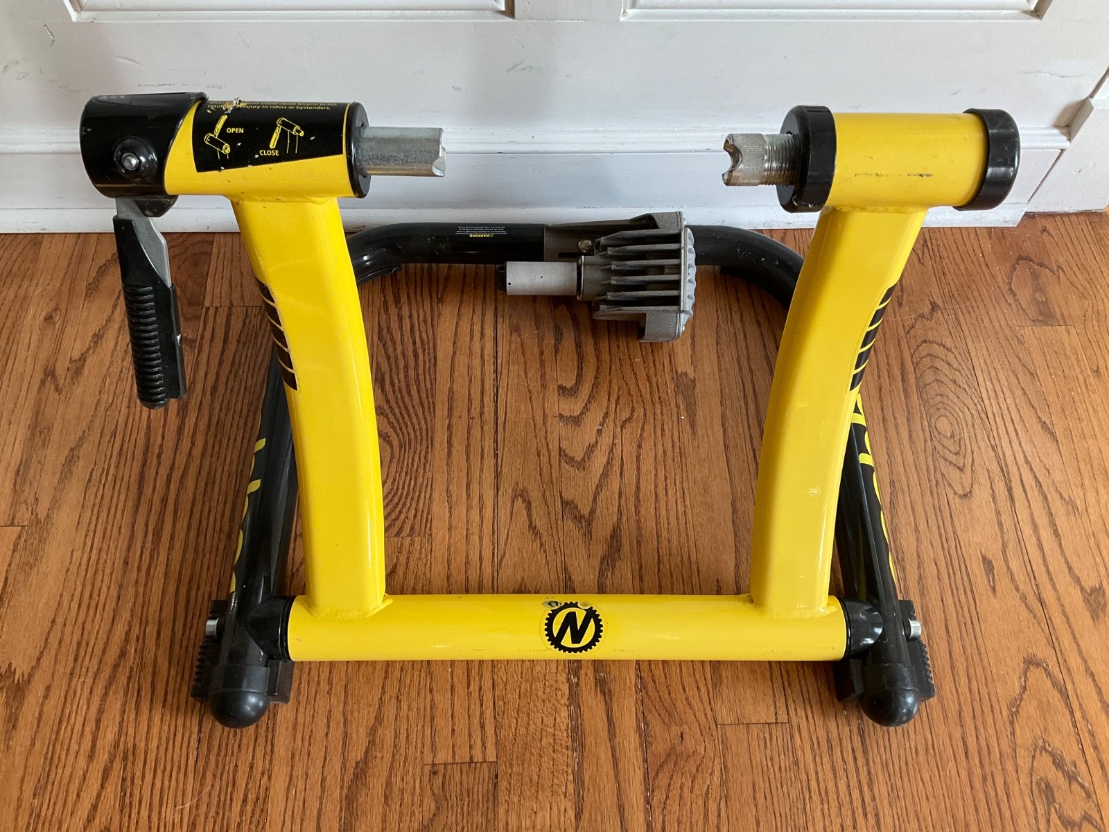 Nashbar Fluid Resistance Pro Trainer Bicycle Foldable Track Stand
