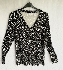 Tunic Style Top. From QVC UK 20. 44” Black/White. V Neck. New without Tags