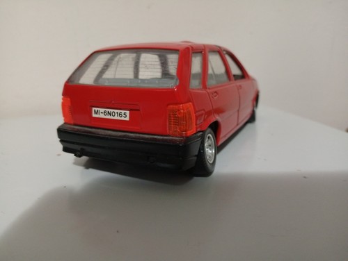 Fiat Tipo Burago 1/24 - Foto 4 di 5