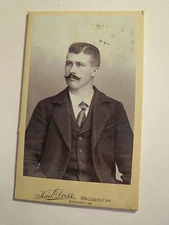 Forest Hat - Man with Beard in Suit - Portrait / CDV