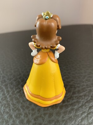 Super Mario Bros Nintendo Princess Daisy Figurine Toy 1.75