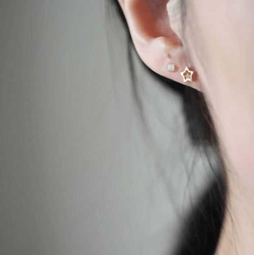 Tiny Fashion Gold Star Plum Blossom Pave Cubic Zirconia Party Stud Earring - Picture 2 of 2