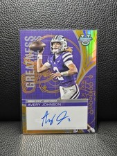 2025 Bowman Best U Avery Johnson Greatness Awaits Gold Auto /50 Kansas State