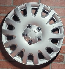 Kt-995 Aftermarket 16 Toyota Camry 2002-2006 Wheel Cover. Excellent Cond. Used. Kt-995 Aftermarket 16 Toyota Camry 2002-2006 Wheel Cover. Excellent Cond. Used.