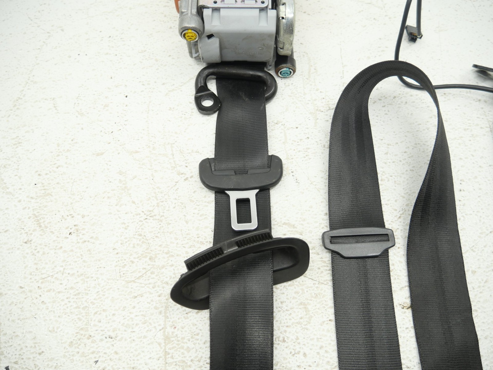 Audi R8 Spyder 2017-2023 Front Left Seat belt P/N 7N0857737A