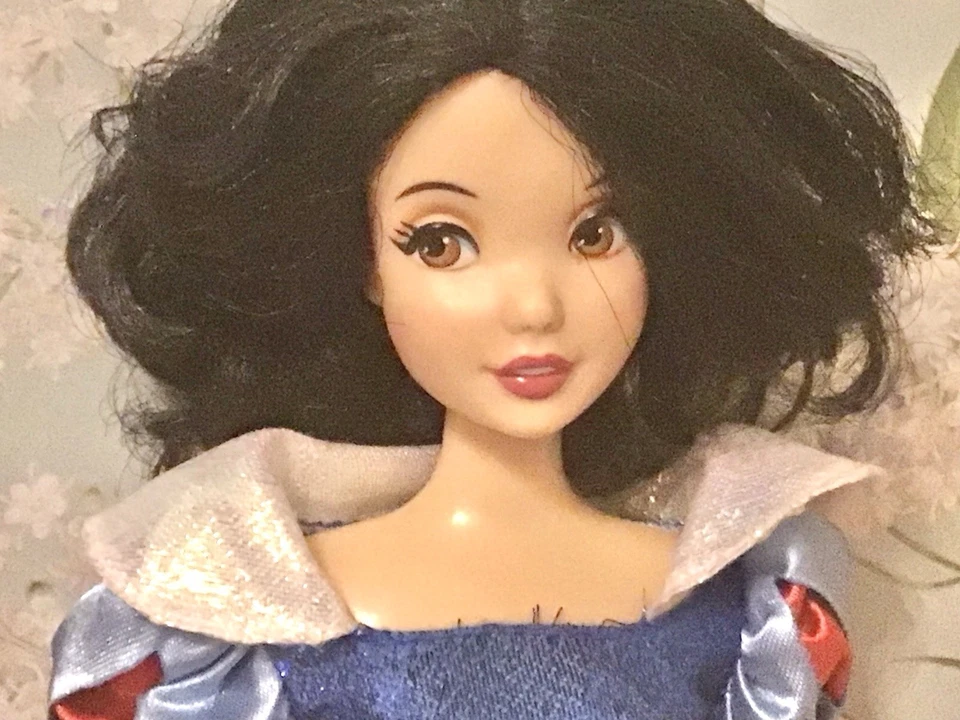 Disney Doll Lot Of 4 Disney Store Elena Snow White Jasmine Belle - Image 4 of 4