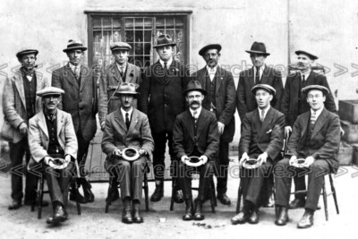 wss-55 Sozialgeschichte, Unidentified Quoits Team. Foto