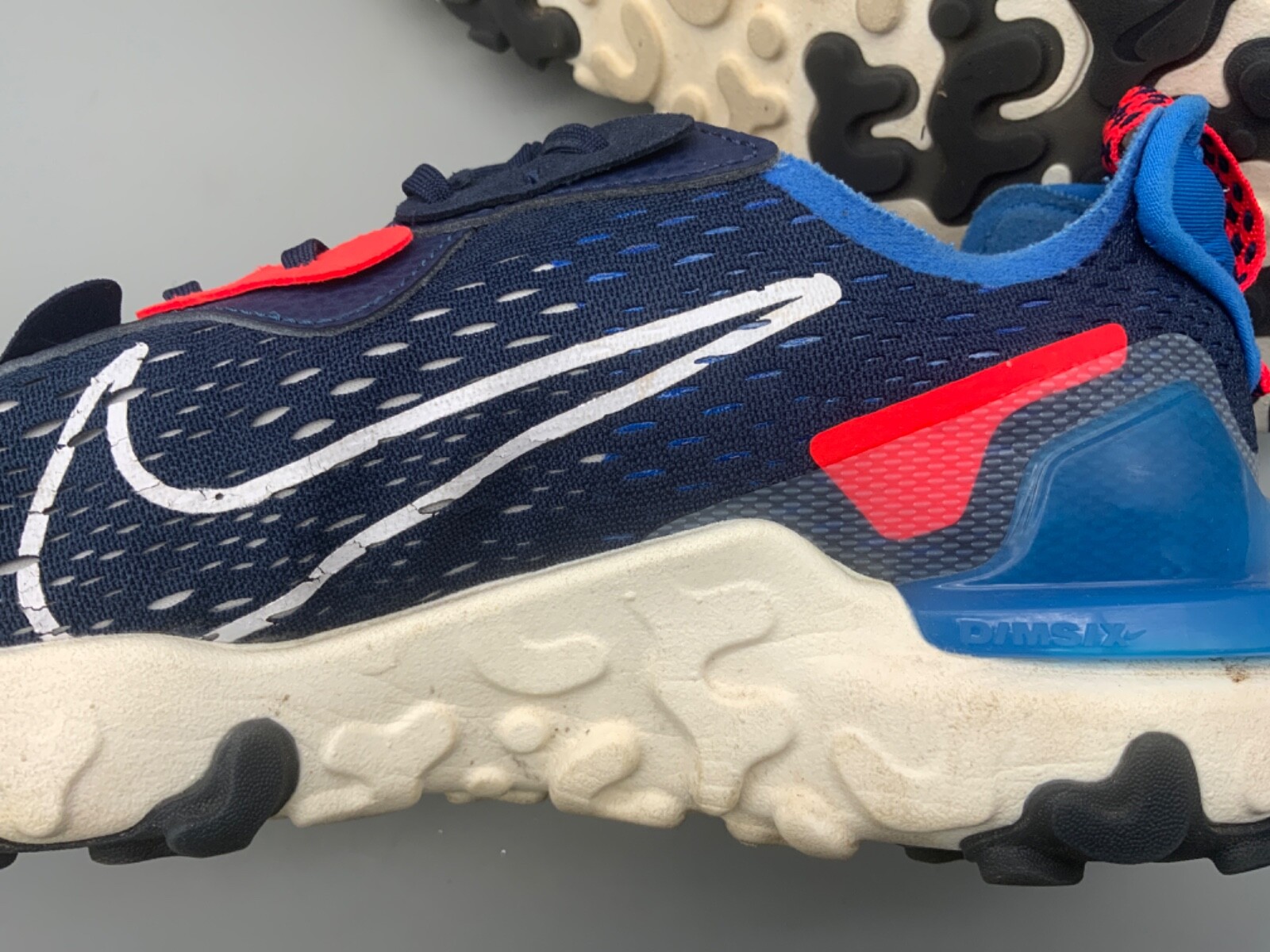 dimsix nike shoes