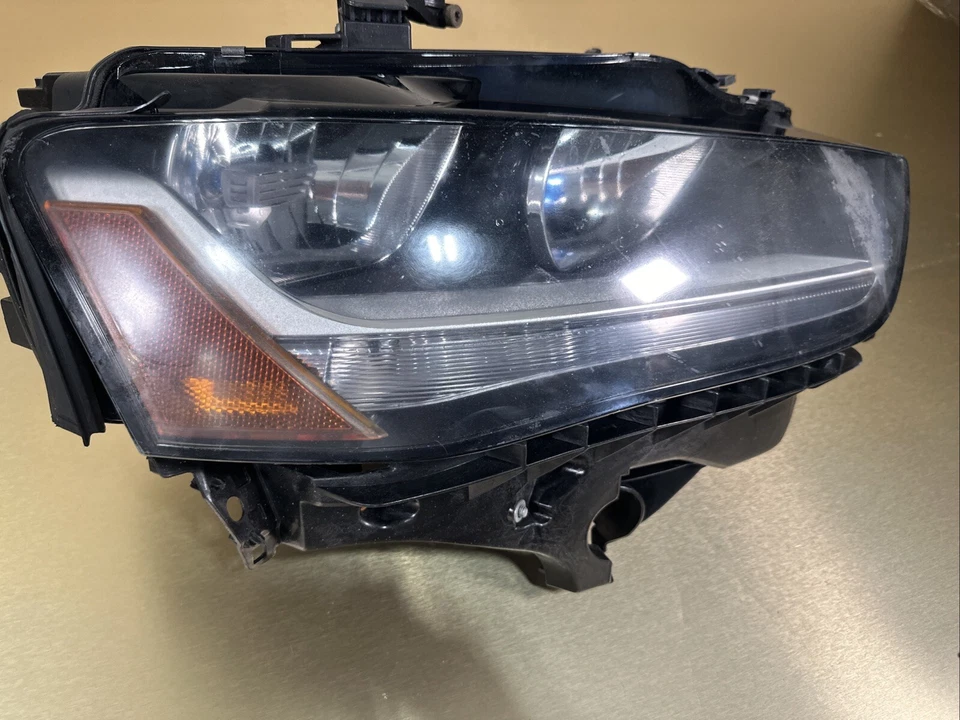 2009 - 2012 AUDI A4 QUATTRO ПЕРЕДНЯЯ ПРАВАЯ СТОРОНА ГАЛОГЕННЫЕ ФАРЫ ЛАМПА OEM - Изображение 3 из 4