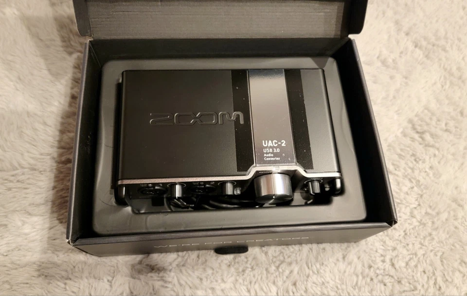 Zoom UAC-2 2-In / 2-Out USB 3.0 Audio Converter Interface - Image 3 of 4