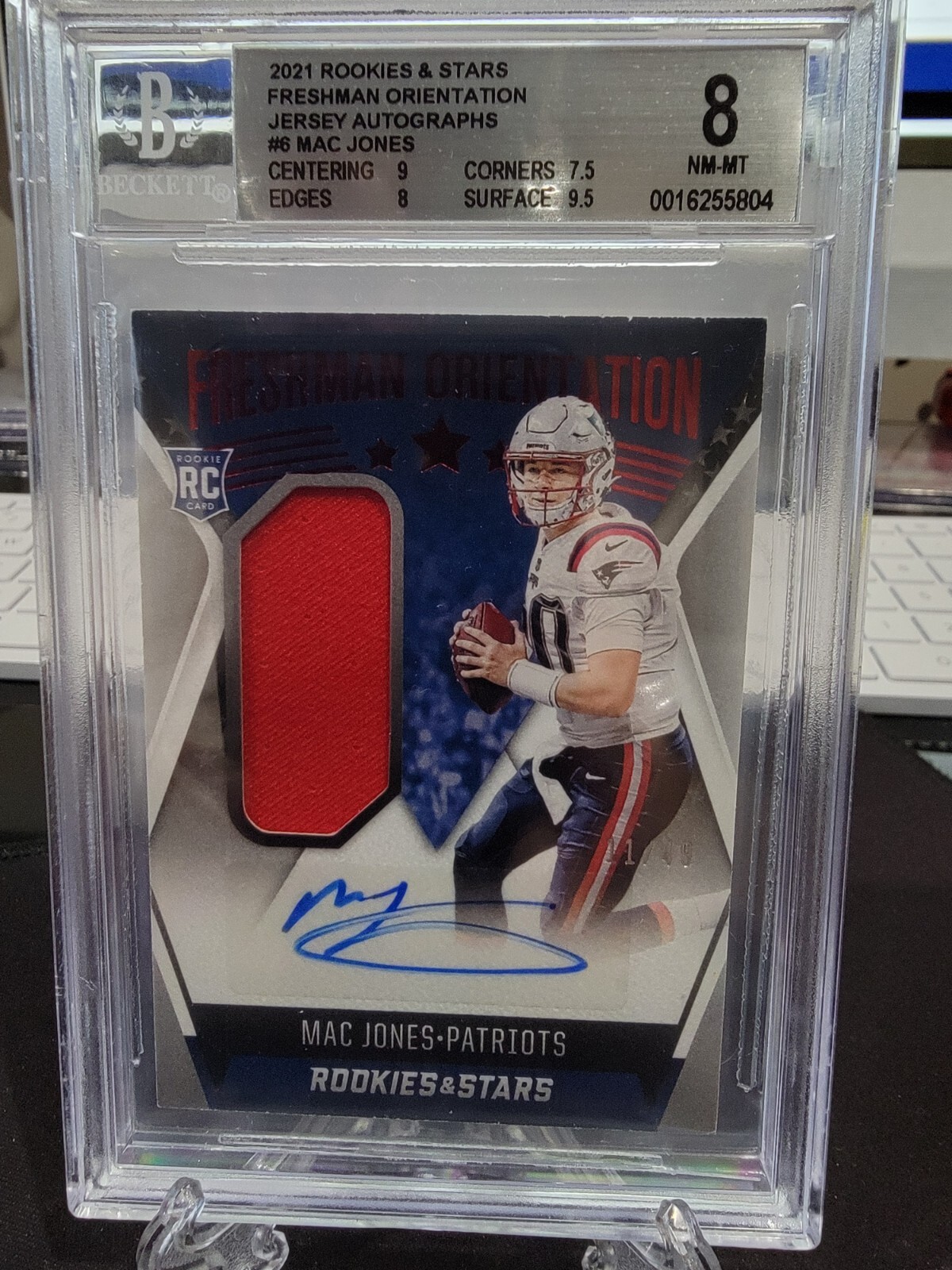 2021 Rookies & Stars Freshman Orientation Jersey Autographs  Mac Jones 11/49