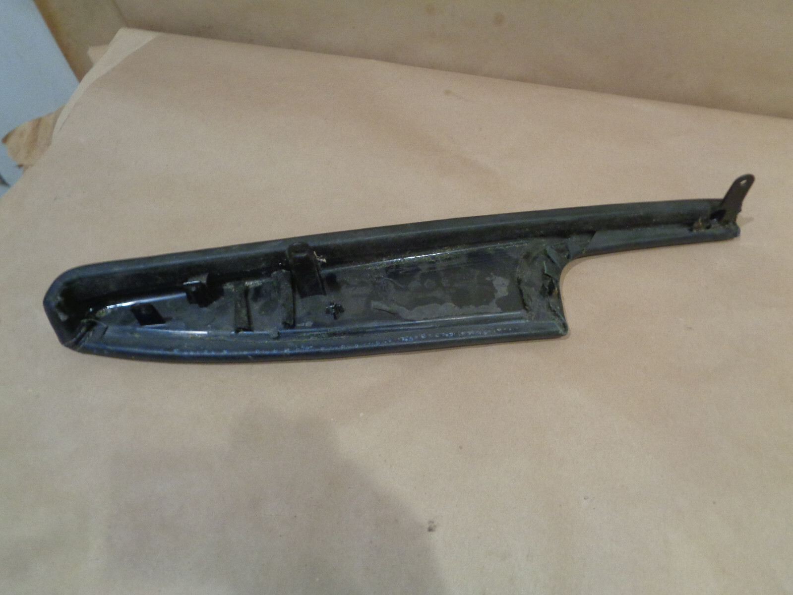 Maserati Quattroporte - LH Front Interior Door Arm Rest Black- Part# 66938900